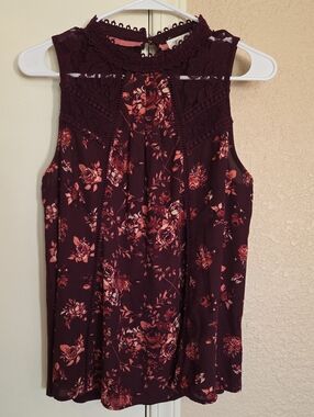 Taylor & Sage Burgundy Floral Lace Mock-Neck Camisole
